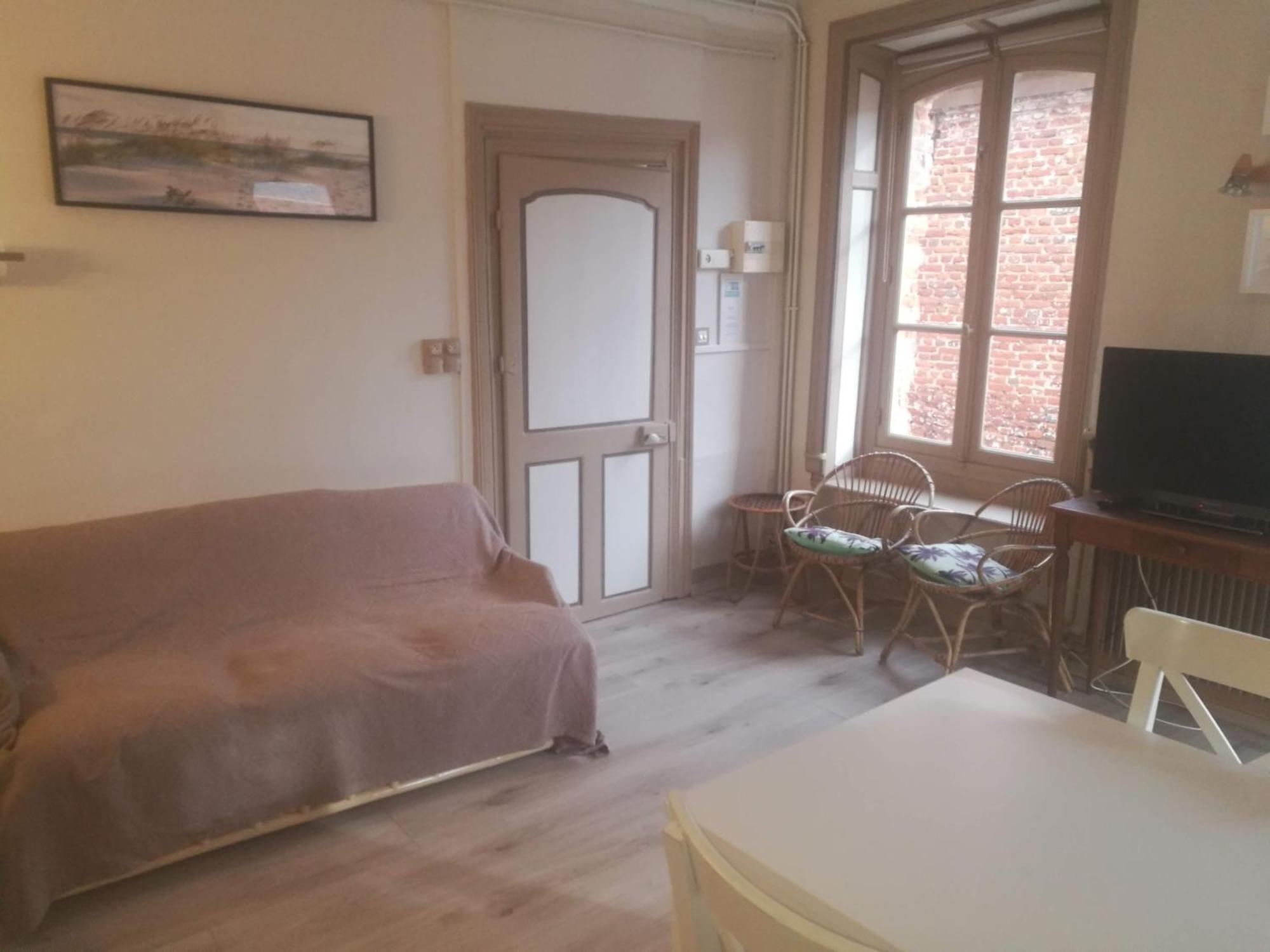 Appartamento Le Renard D'Or Montreuil  Esterno foto